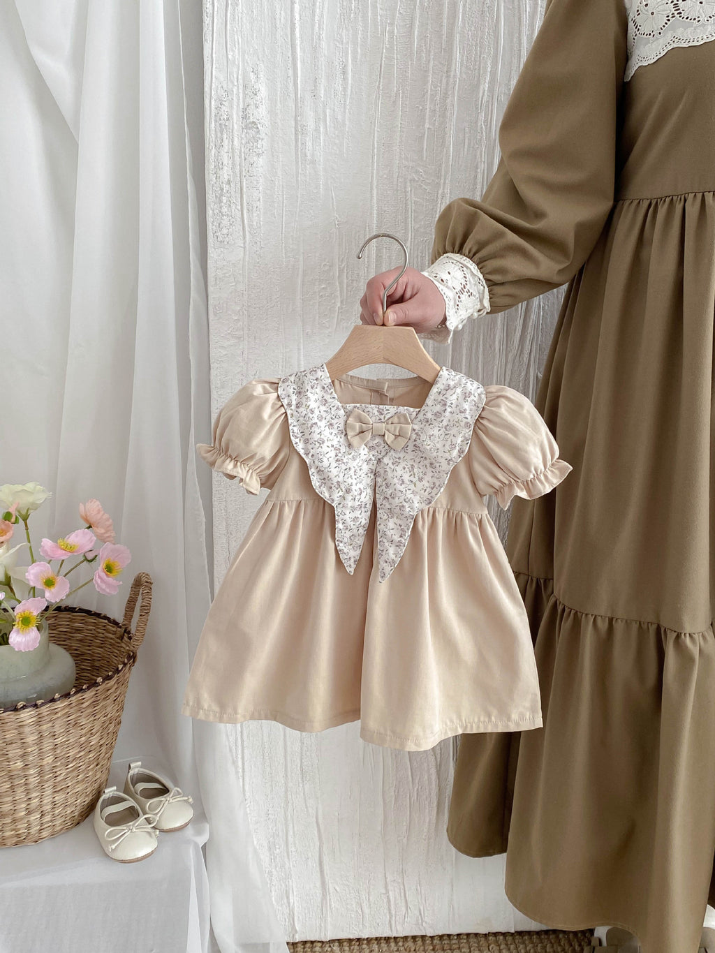 Children's Super Fashionable Skirt Floral Doll Collar Children's Dress