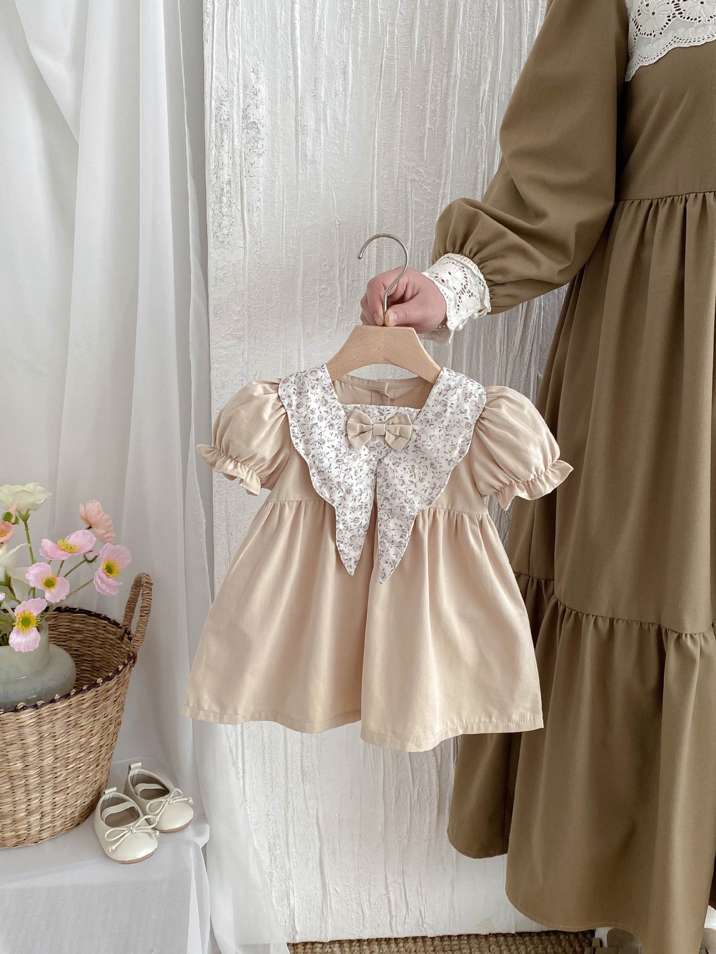 Children's Super Fashionable Skirt Floral Doll Collar Children's Dress