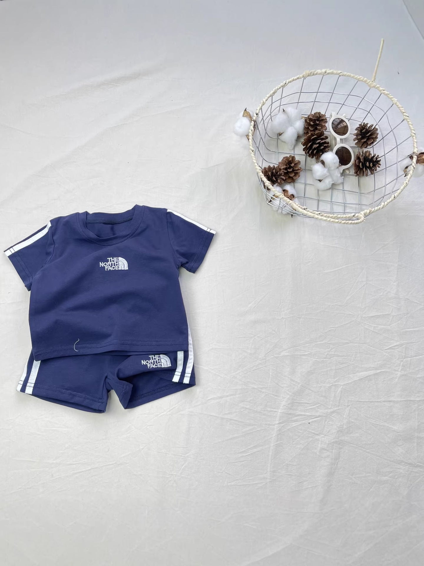 Women's & Men's Summer Short-sleeved Shorts T-shirt Sports Two-piece Set Pure Color Children's Suit